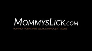 Step mommys girl Jane Wilde pussy licked by Mature London River