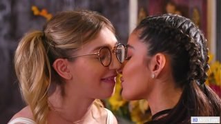 Younger Lesbian Ex Friends Confess Feelings – Emily Willis, Mackenzie Moss